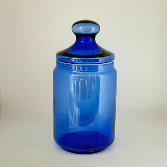 Opbevaringskrukke i koboltblåt glas med låg - Frøken Lilly