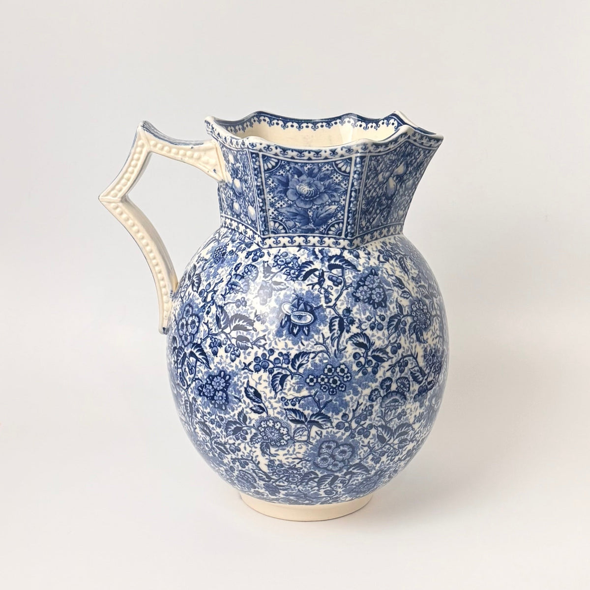 Antik J.F. Wileman “French” kande – Foley Pottery Staffordshire ca. 1892–1905