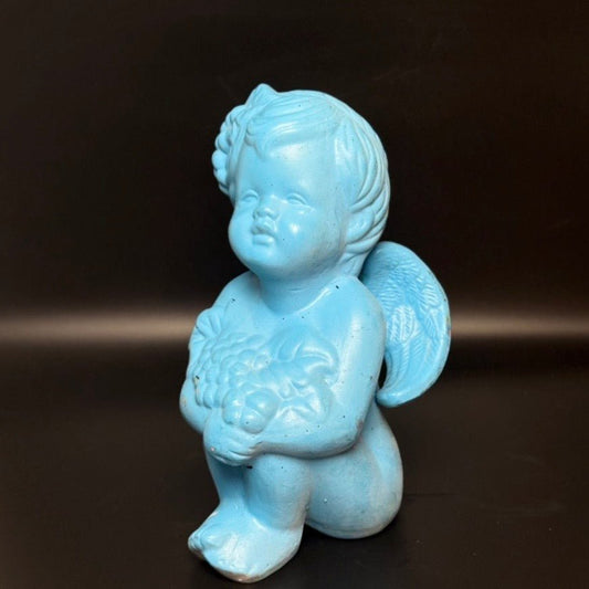 Vintage englebarn figur i keramik – lyseblå kerub - Frøken Lilly