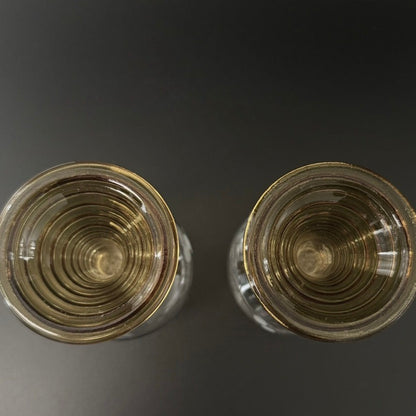 Ravfarvet Rømerglas til rød-hvidvins glas med drueranke