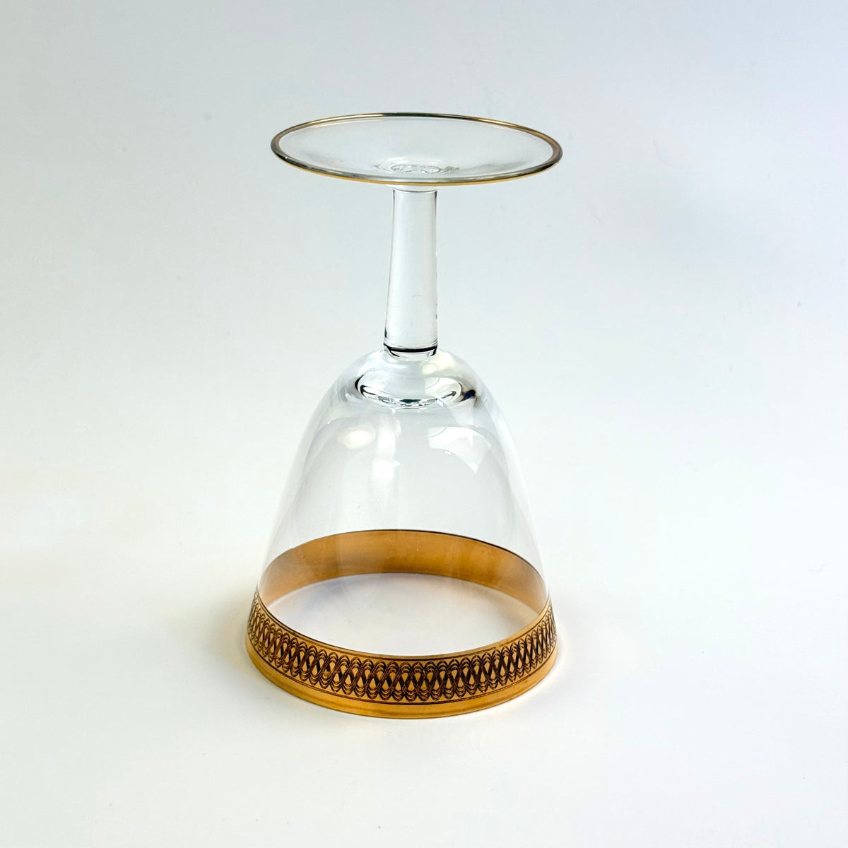 Lyngby Glas Tosca rødvinsglas med bred ciseleret guldkant, 12 cm