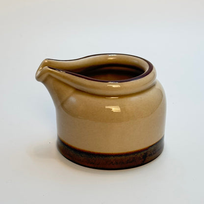 Bing & Grøndahl stoneware 303 – flødekande og sukkerskål med Låg – vintage stentøj