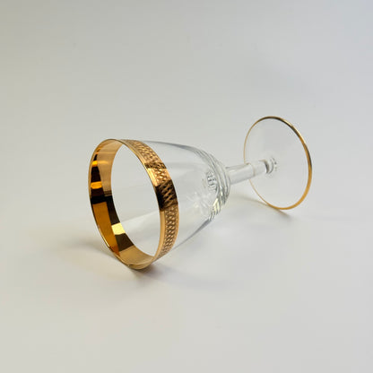 Lyngby Glas Tosca rødvinsglas med bred ciseleret guldkant, 12 cm