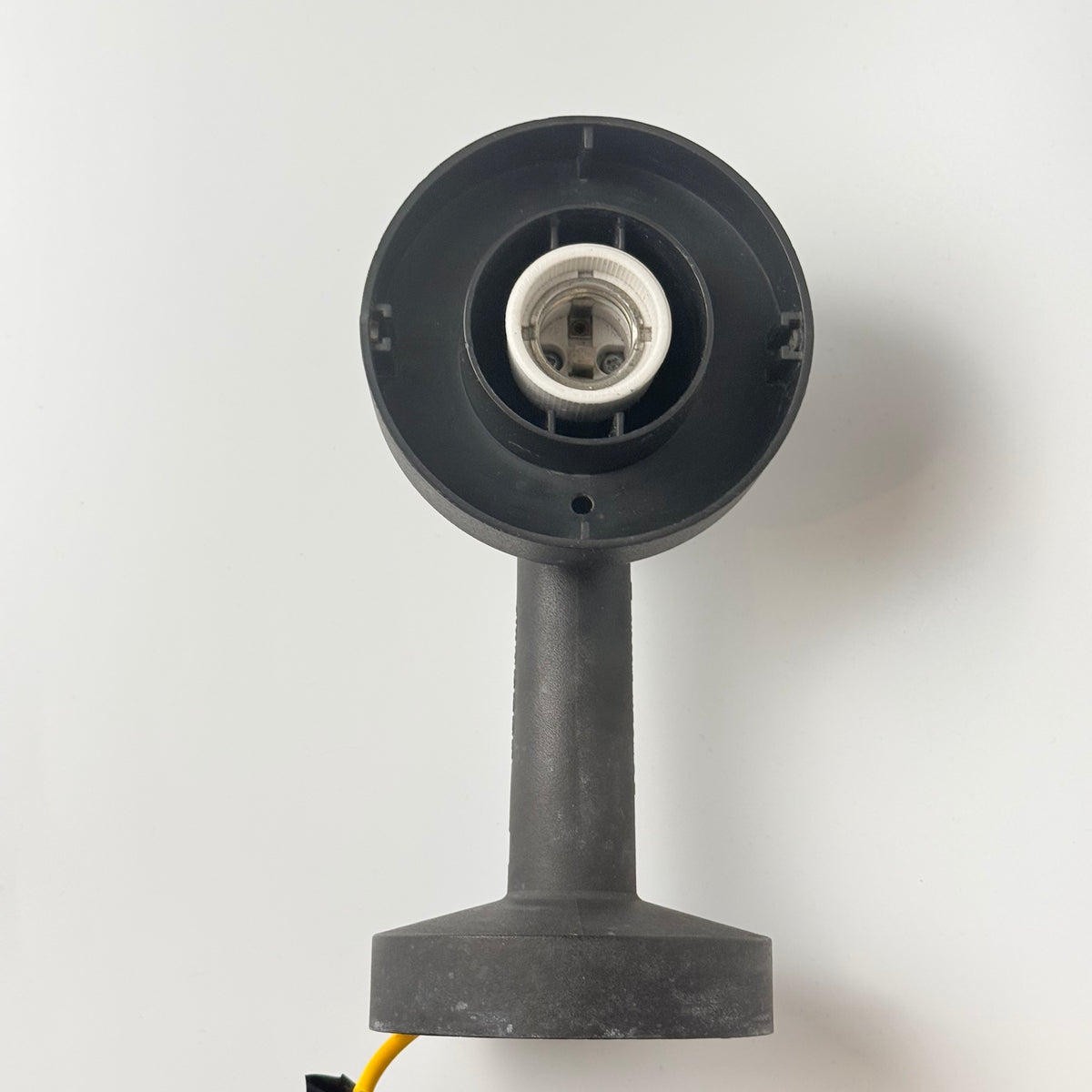 E.S. Horn Type 215 væglampe med ravfarvet glaskuppel – dansk vintage 1970’er