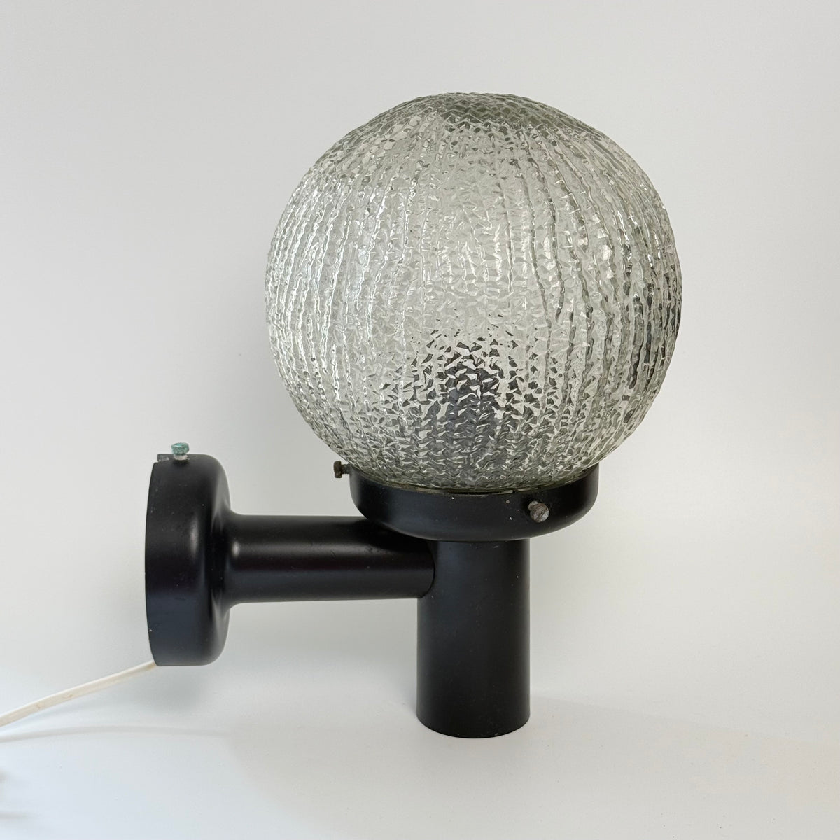 2 vintage udendørs væglamper – E.S. Horn Ice Ball