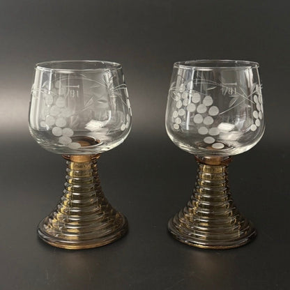 Ravfarvet Rømerglas til rød-hvidvins glas med drueranke - 2 stk.