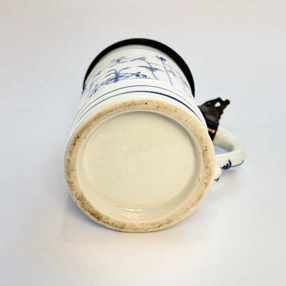 Lithophane ølkrus i porcelæn med tinlåg, 1930-40'erne