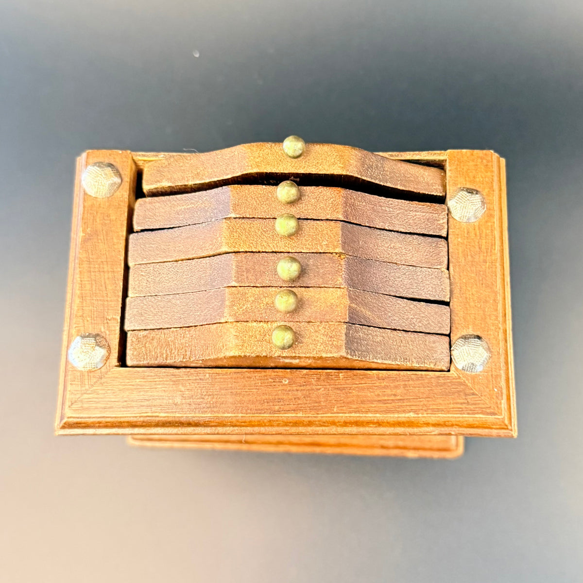 Vintage bordskåner sæt i træ – kaminur design med kork underlag, 1960-1970'erne