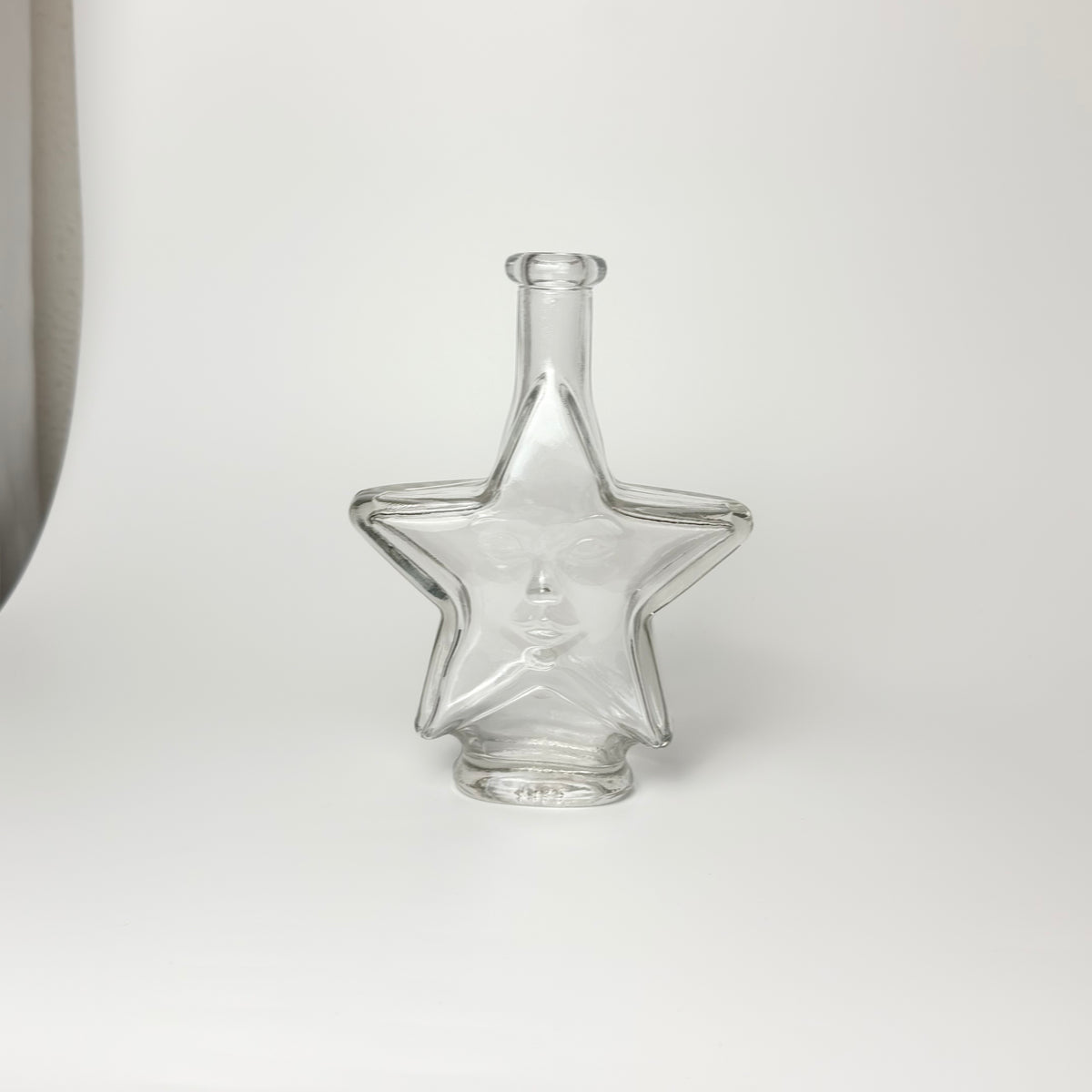 Vintage Stern-Karaffe aus Klarglas mit Gesicht – 18 cm