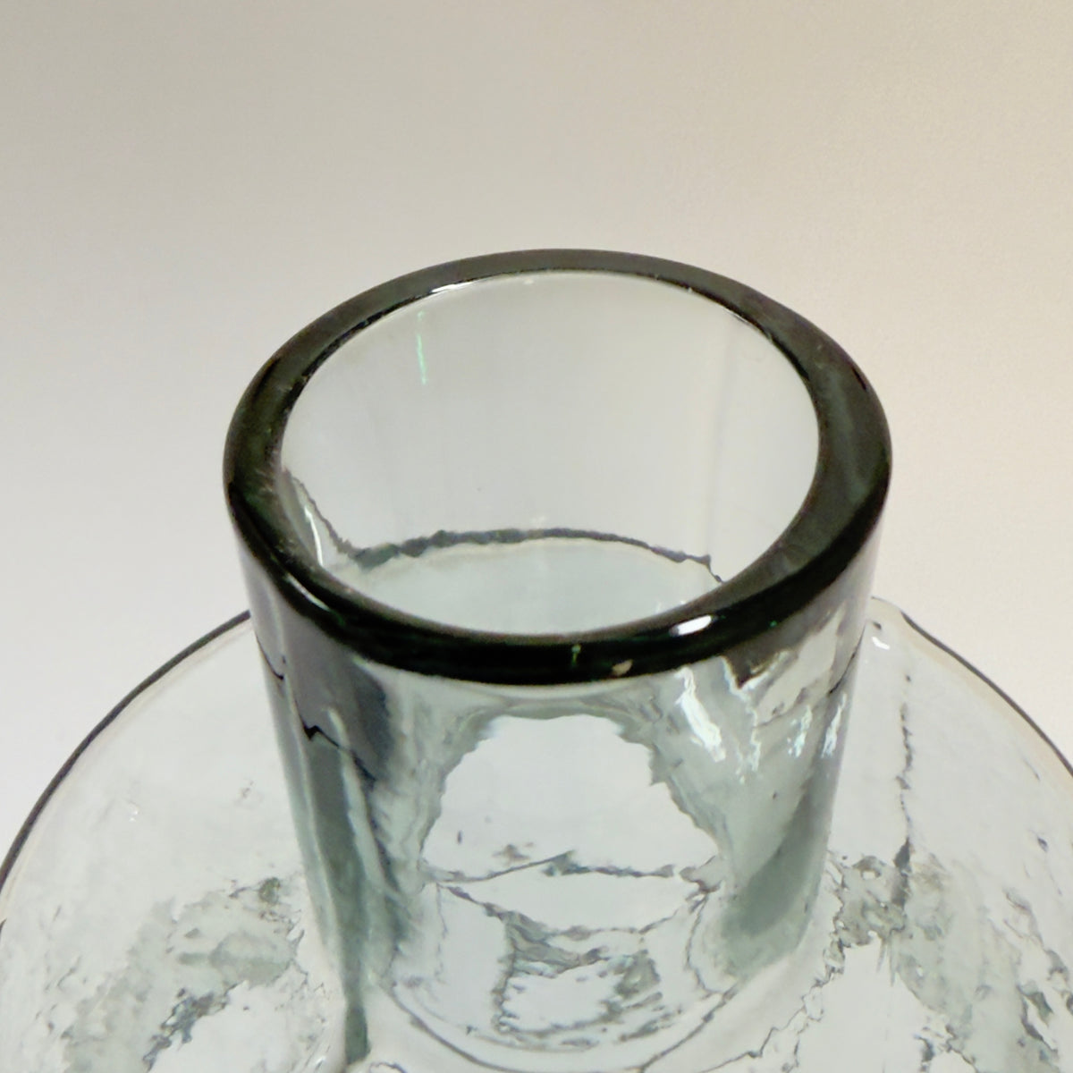 Karaffe aus getöntem Glas, CEB Björkhult – 1950er Jahre