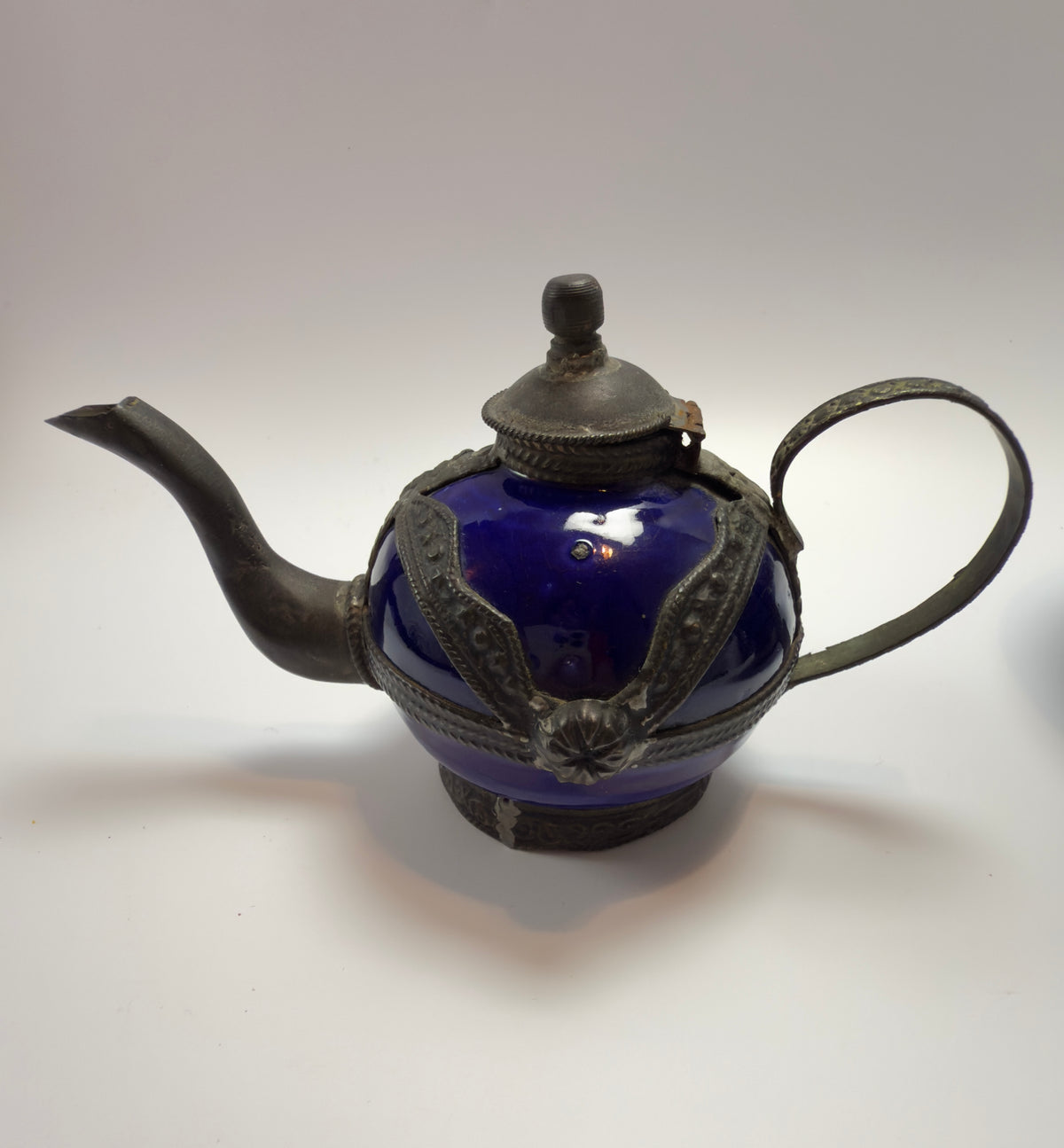 Einzigartiges marokkanisches Deko-Set mit Glasflakon, Miniatur-Tajine und Teekanne