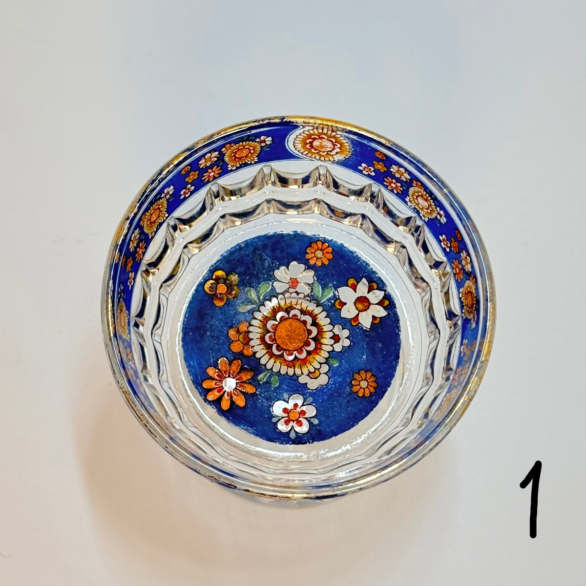 VARIANT 1 - Italiensk champagne/dessertskål på fod i emaljemalet glas – 1960’erne