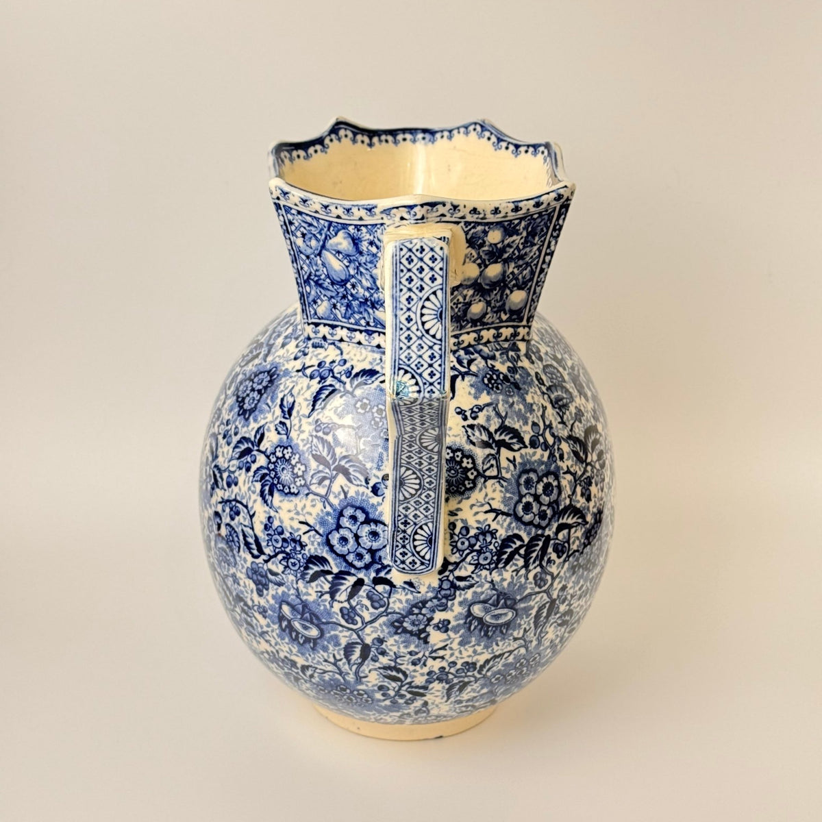 Antik J.F. Wileman “French” kande – Foley Pottery Staffordshire ca. 1892–1905 - Frøken Lilly