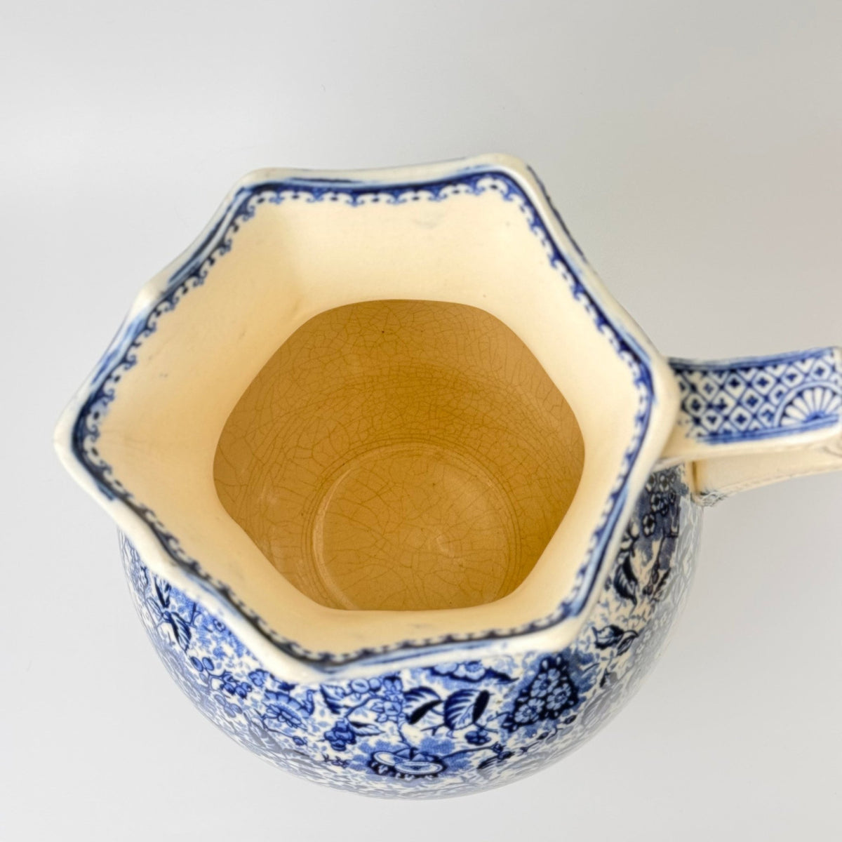 Antik J.F. Wileman “French” kande – Foley Pottery Staffordshire ca. 1892–1905 - Frøken Lilly