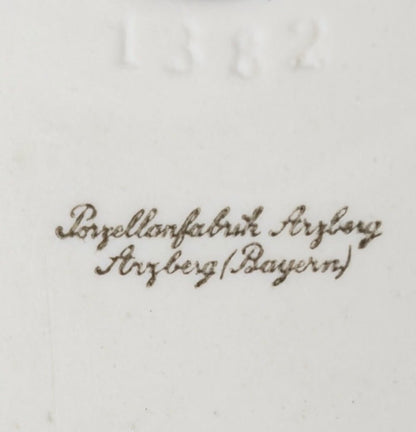 Arzberg model 1382 porcelæns morgenmadsbræt med rød kant - Frøken Lilly
