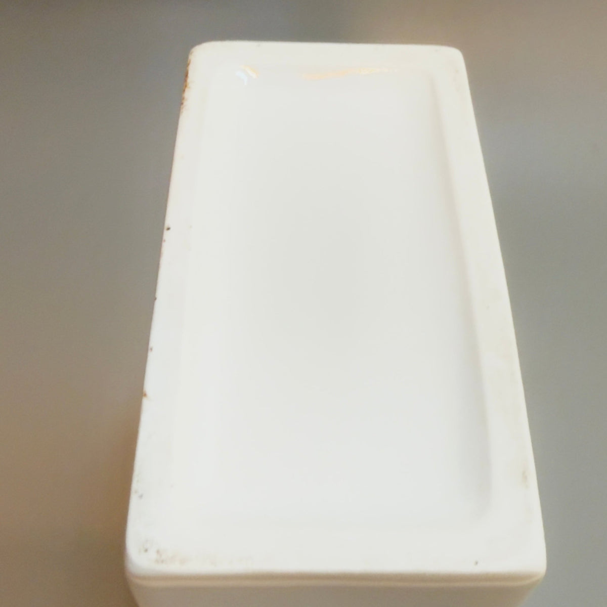 Bing & Grøndahl hvid porcelæns thekrukke med låg – klassisk dansk design - Frøken Lilly