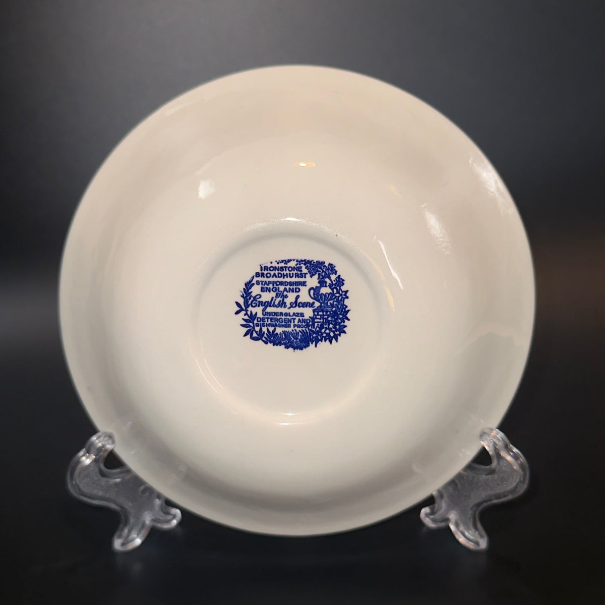 Broadhurst “The English Scene” dyb tallerken i blå ironstone, 15 cm fra 1960’erne