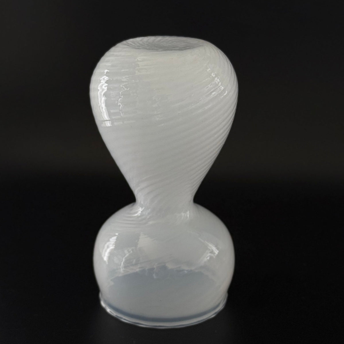 Holmegaard hyacintglas i opalglas model 341 12 28 fra 1981 - Frøken Lilly