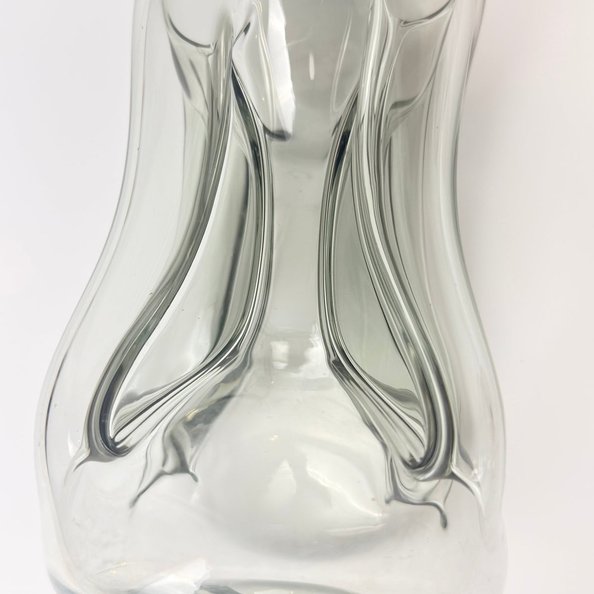 Holmegaard karaffel i smoke med prop – 26,5 cm - Frøken Lilly