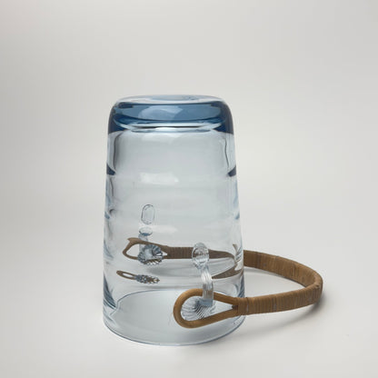 Holmegaard vintage isspand i lyseblåt glas med rattan hank, 1930-1950'erne - Frøken Lilly