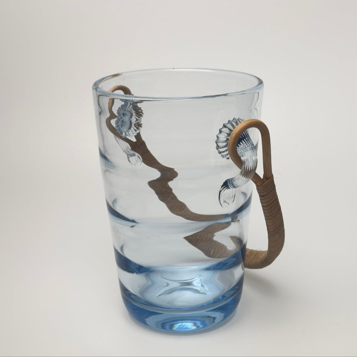 Holmegaard vintage isspand i lyseblåt glas med rattan hank, 1930-1950'erne - Frøken Lilly