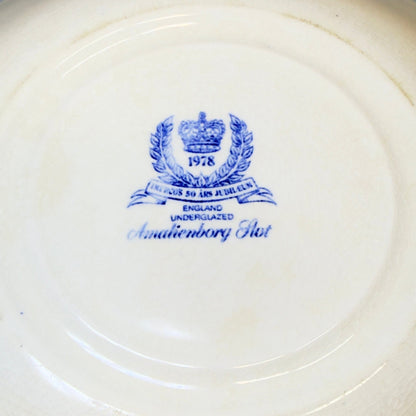 Imerco jubilæumstallerken 20 cm, dyb – Amalienborg Slot fra 1978 - Frøken Lilly
