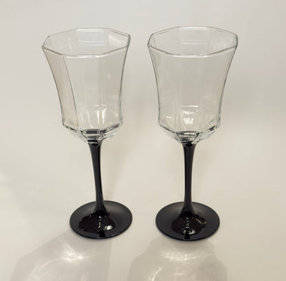Luminarc Octime rødvinsglas med sort stilk — fransk retrodesign fra 80’erne - Frøken Lilly
