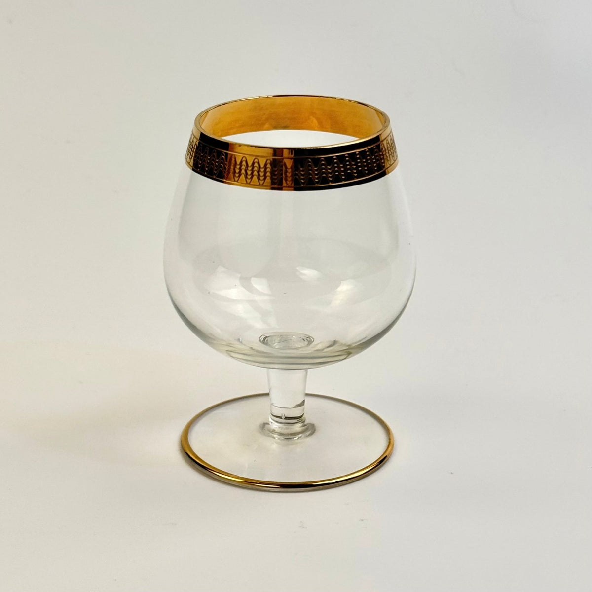 Lyngby Glas Tosca cognacglas i krystal med bred ciseleret guldkant, 1960'erne - Frøken Lilly