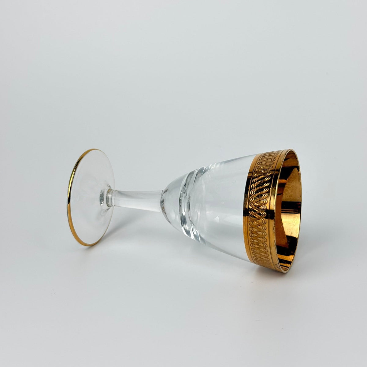 Lyngby Glas Tosca portvinsglas i krystal med bred ciseleret guldkant, 1960'erne - Frøken Lilly