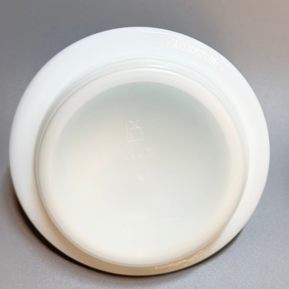 Opbevaringskrukker med låg i opalineglas – italiensk vintage - Frøken Lilly