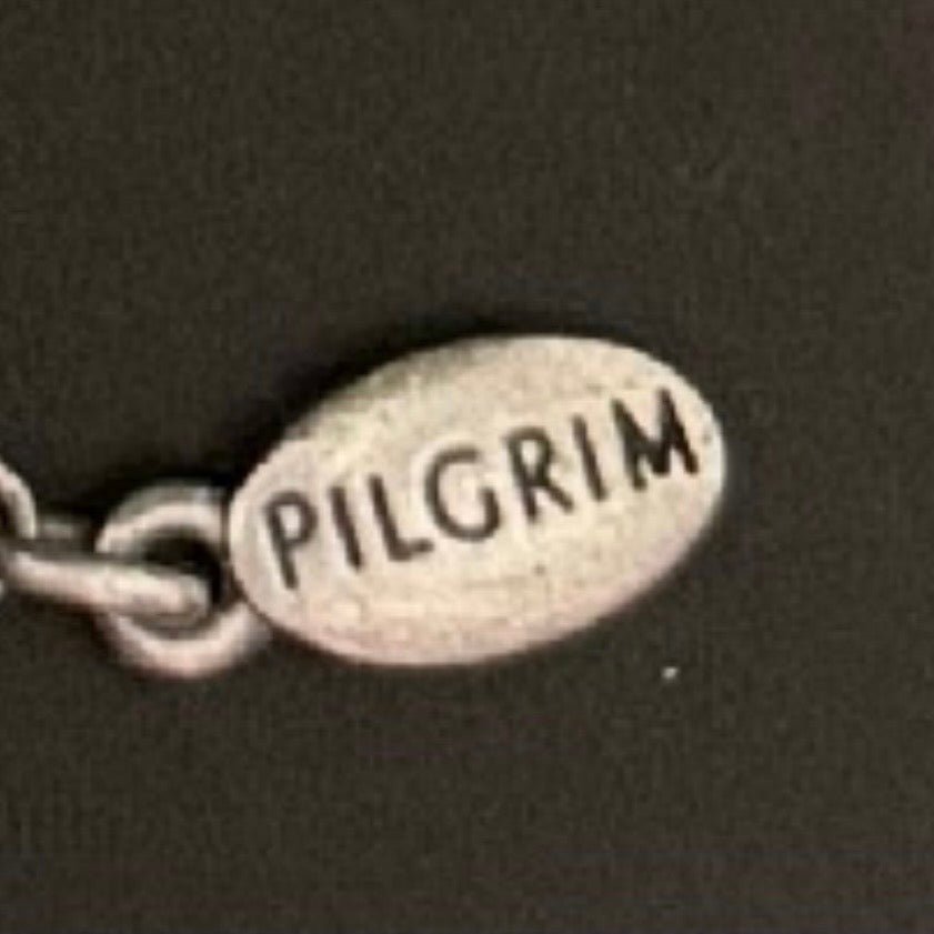 Pilgrim armbånd med charms og rhinsten – sølvfarvet - Frøken Lilly