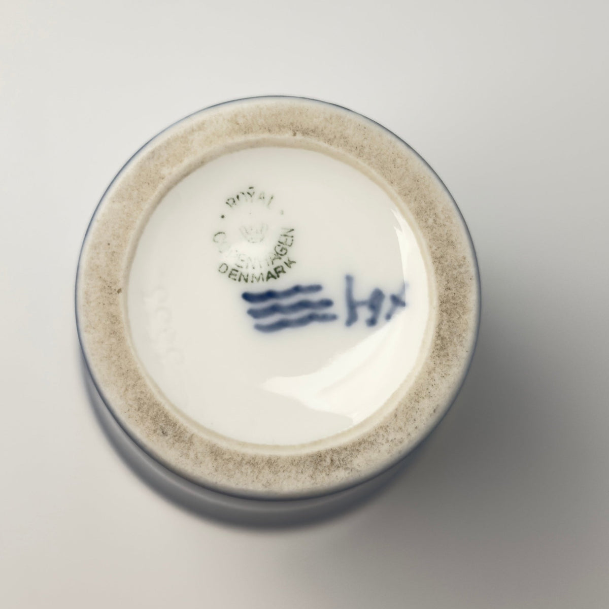 Royal Copenhagen rundskue vase 1937 i 1. sortering - Frøken Lilly
