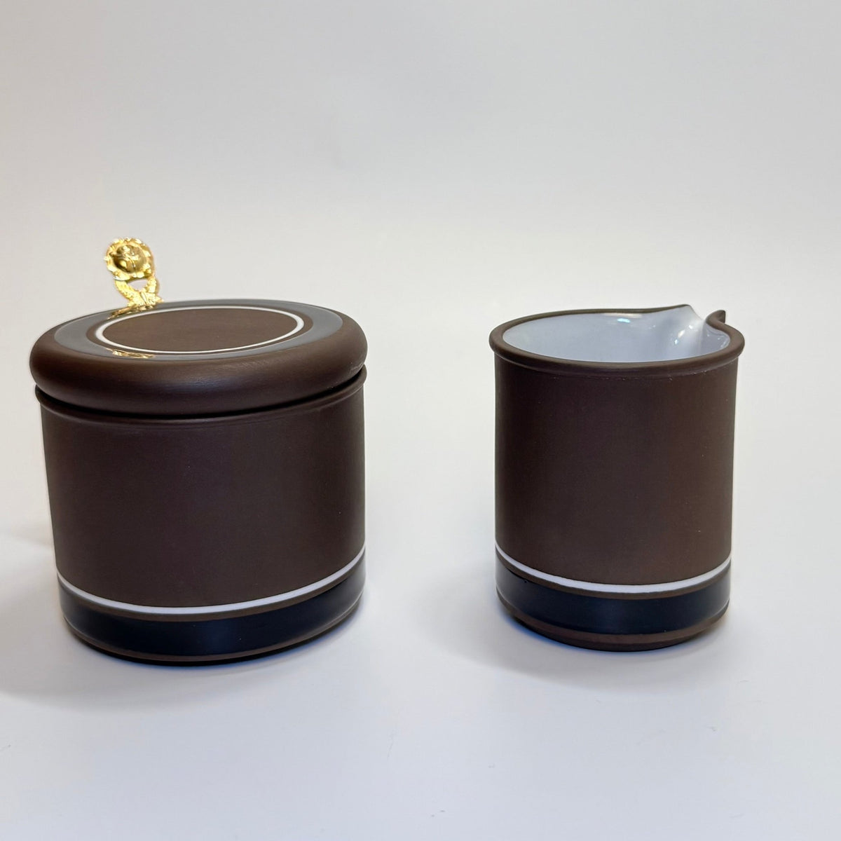 Sukkerskål og flødekandesæt fra Hornsea Pottery Contrast – England, 1978 - Frøken Lilly