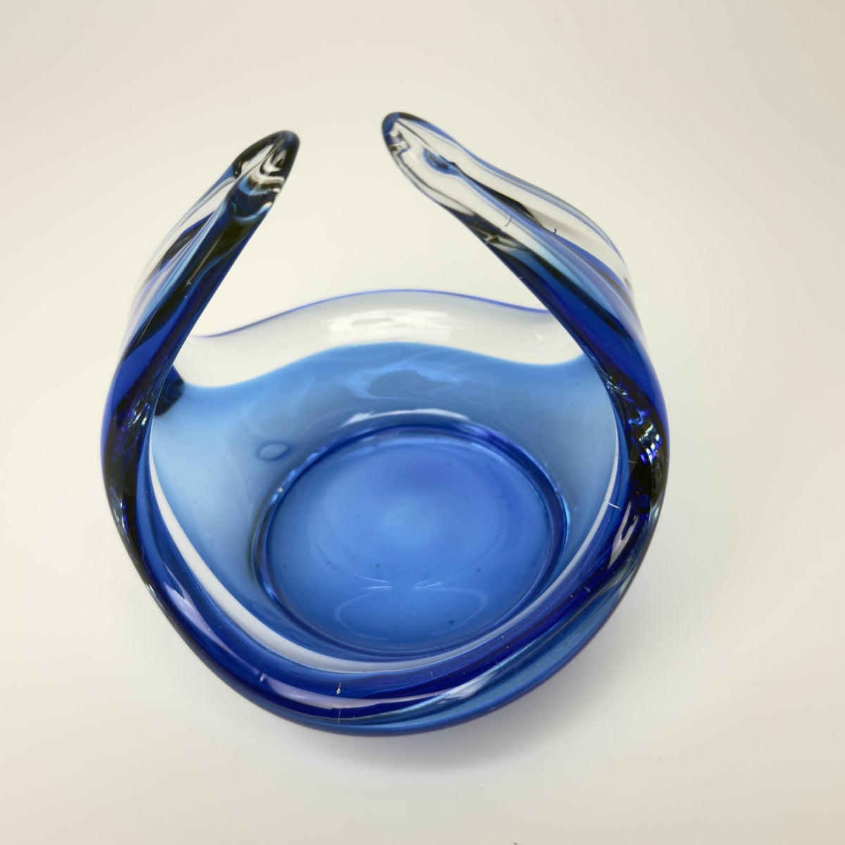 Svensk blå kunstglasskål i stil med Flygsfors 1950/60 - Frøken Lilly