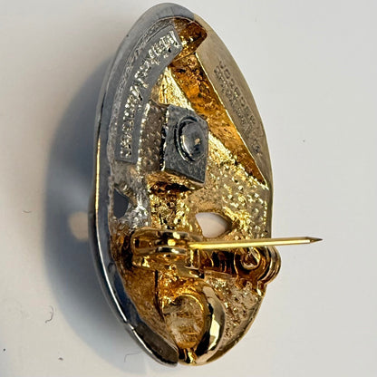 Svensk design broche med dobbelt maske – MärkesMännen / Electrolux Wascator - Frøken Lilly