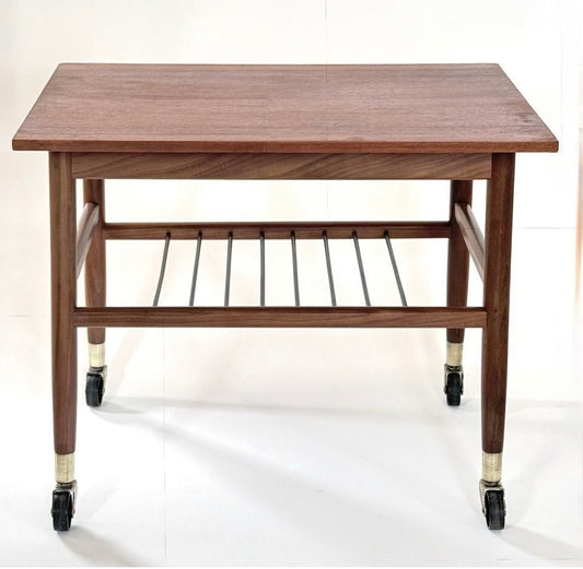 Teak rullebord / sidebord med messingdetaljer – det dansk design stil - Frøken Lilly