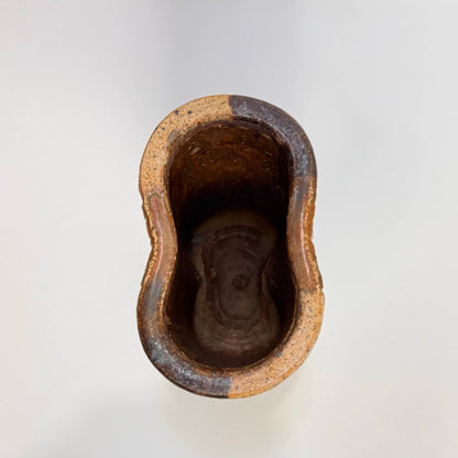 Tue Poulsen keramikvase i stentøj – organisk form, brun/sand glasur, 1960’erne - Frøken Lilly