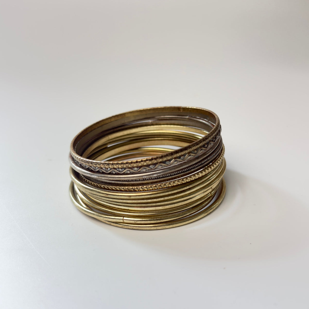 Vintage bangles i metal – 12 stk. - Frøken Lilly