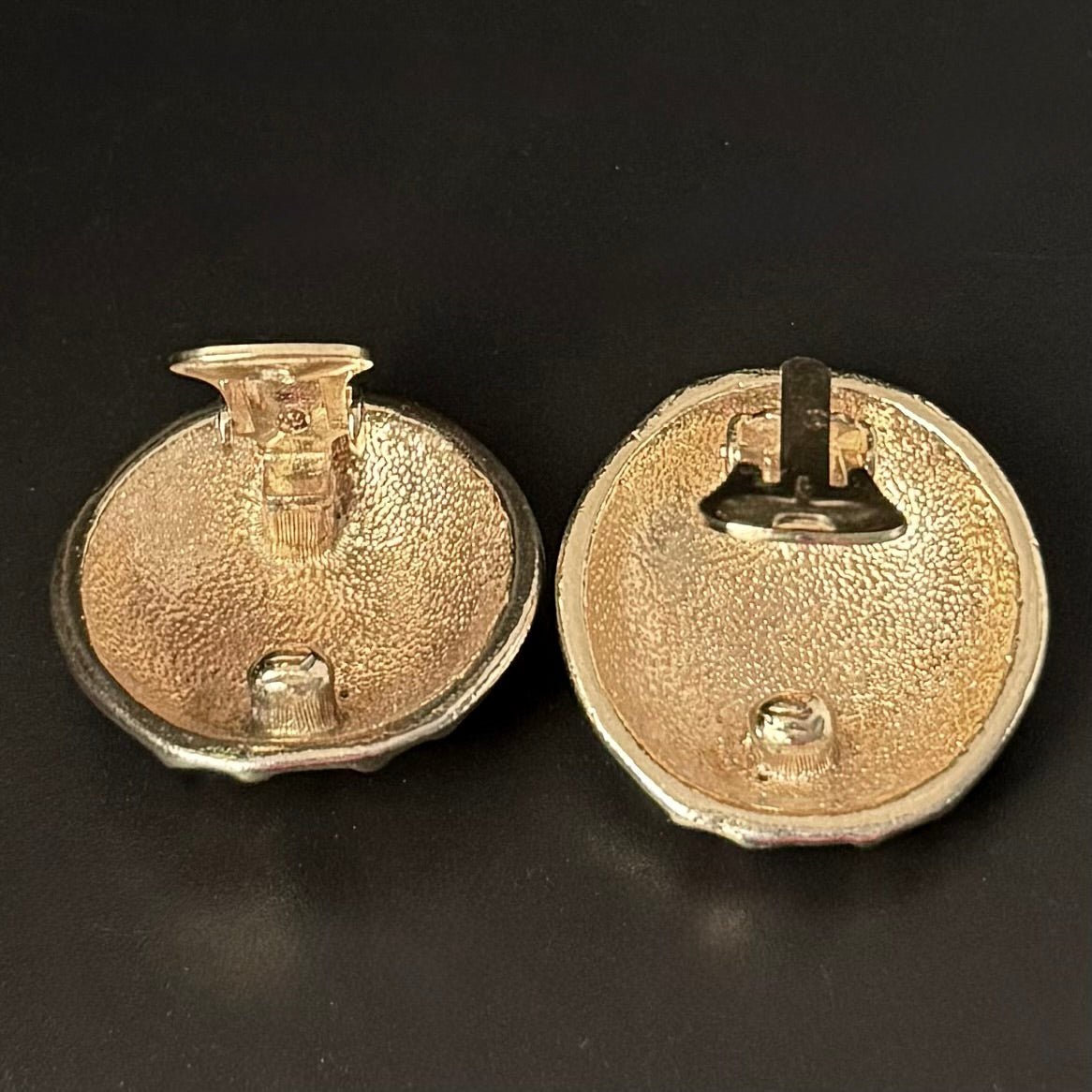 Vintage clip - on øreringe med poured glass i blå, rød og grøn – 80’er design - Frøken Lilly