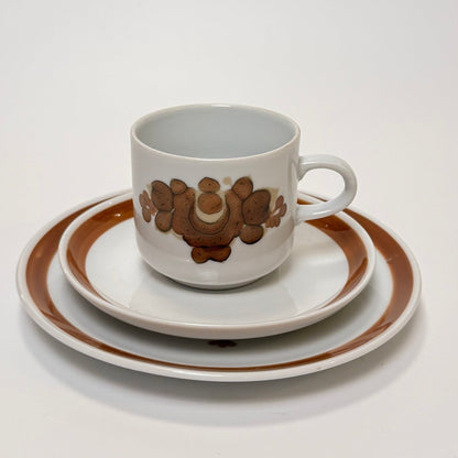 Vintage kaffesæt KAHLA Nøddebo - østtysk DDR keramik - kop, underkop og tallerken 1960 - 70'erne - Frøken Lilly