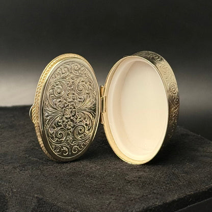 Vintage pilleæske/smykkeæske med porcelænslåg og blomster - Frøken Lilly
